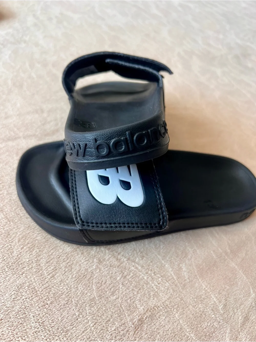 Kids size 1y New Balance Black Slide Sandals with White Logo